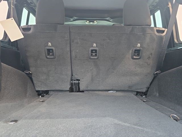 Used 2023 Jeep Wrangler Unlimited Sport AWD/4WD image 12