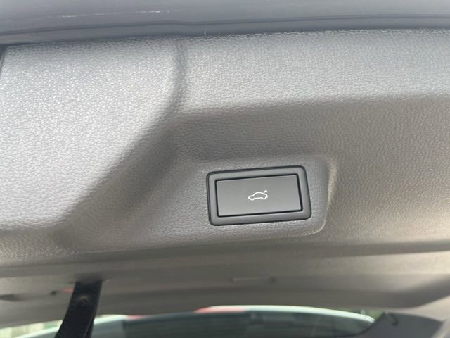 New 2025 Volkswagen ID. Buzz 1st Edition image 27