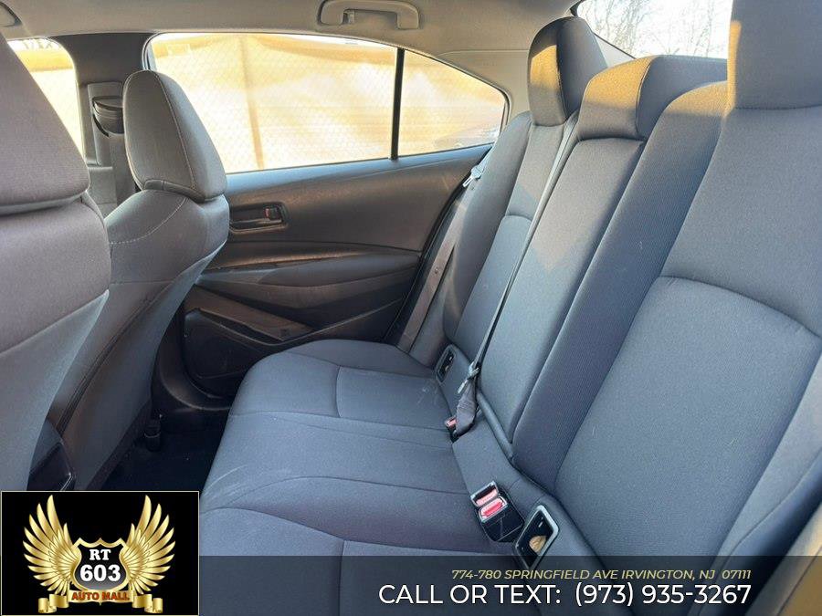 Used 2022 Toyota Corolla LE image 9