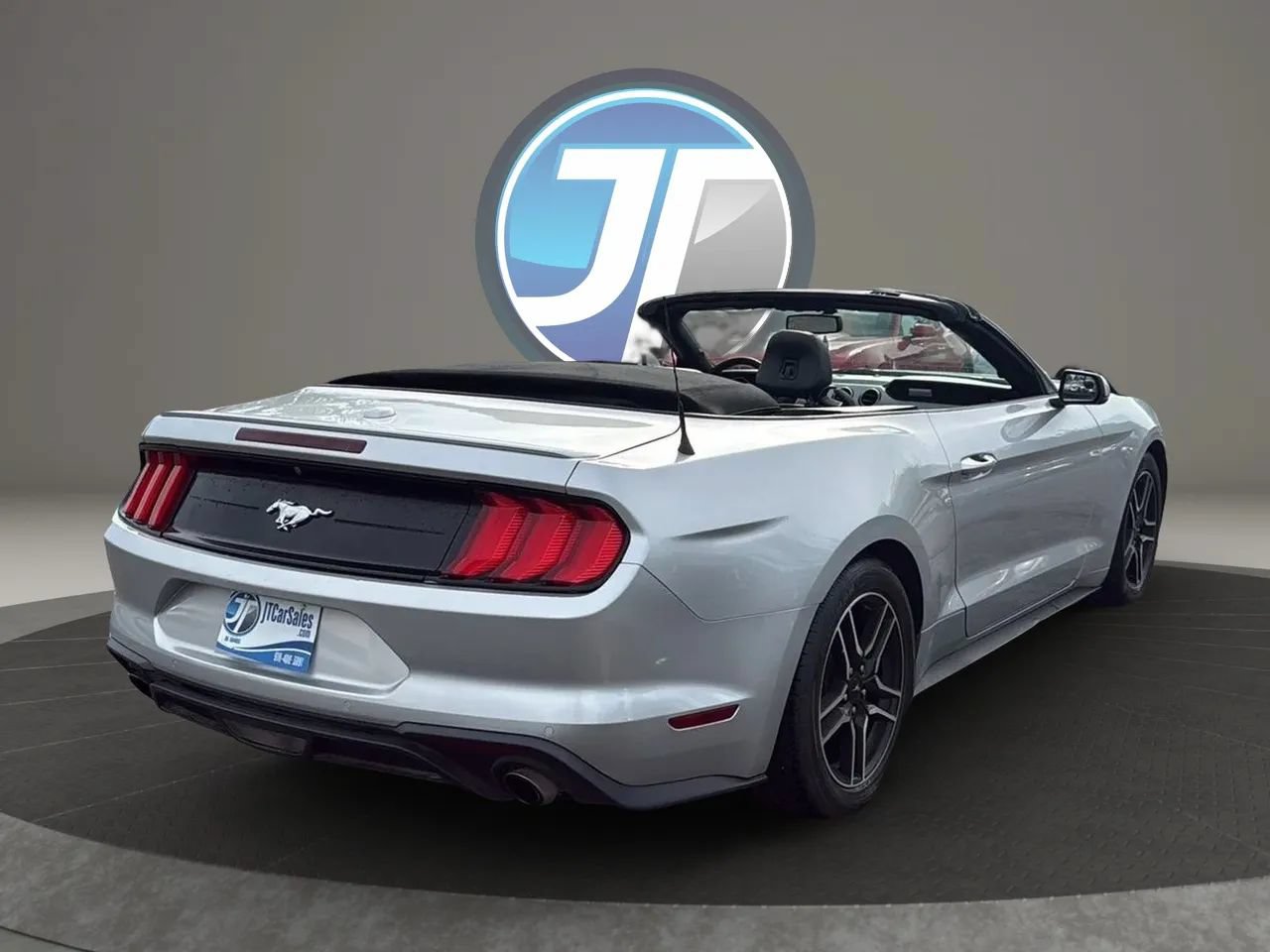 Used 2018 Ford Mustang Premium RWD image 30