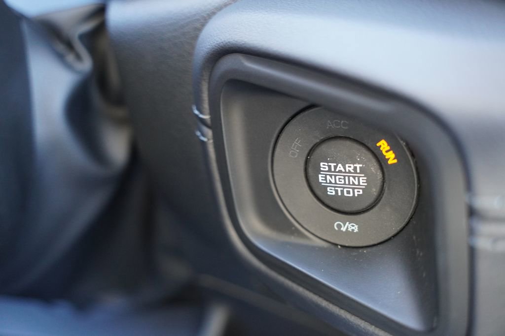 Certified 2025 Jeep Wrangler Unlimited Sahara w/ Safety Group image 28