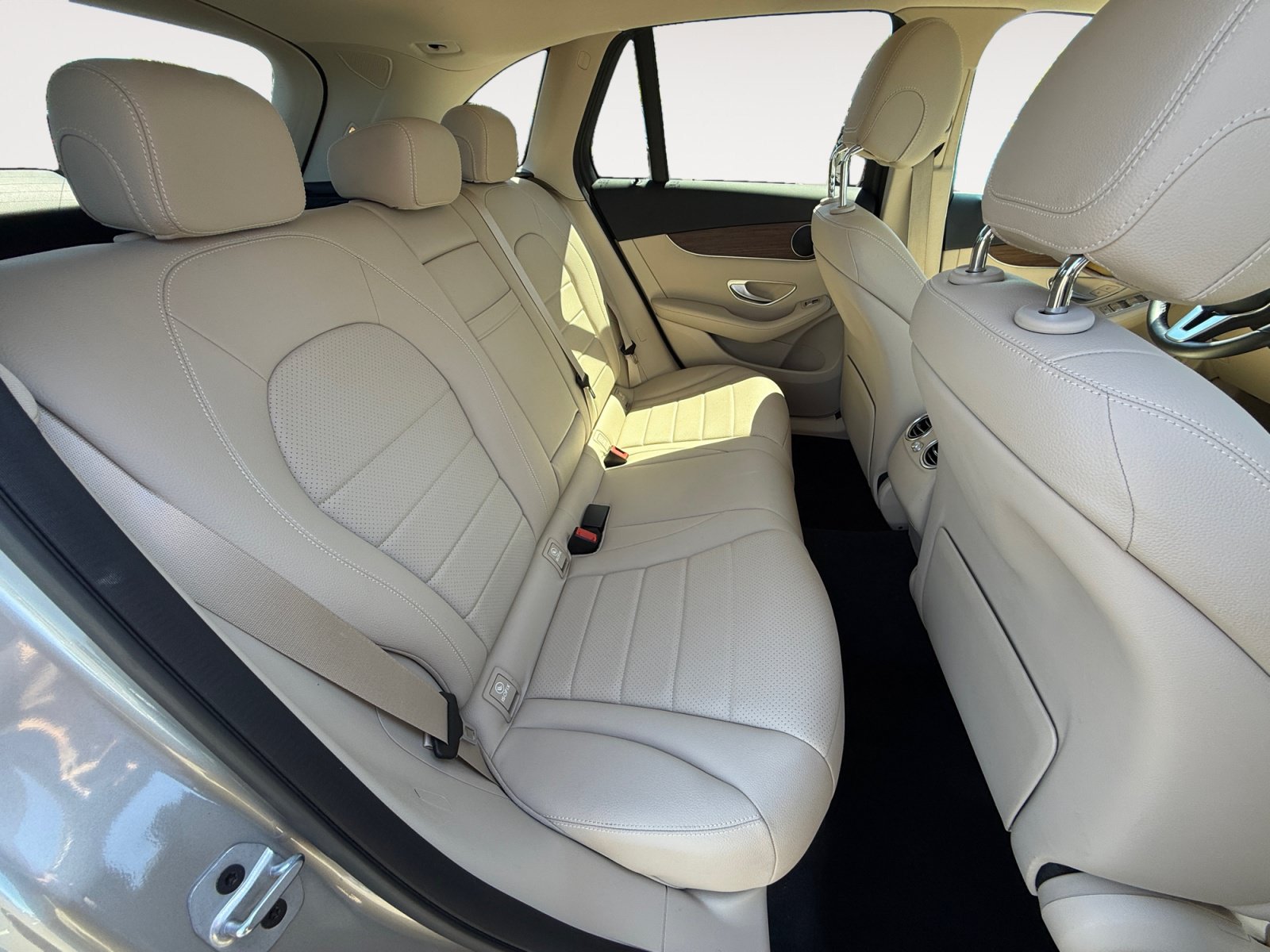 Used 2022 Mercedes-Benz GLC 300 4MATIC image 18