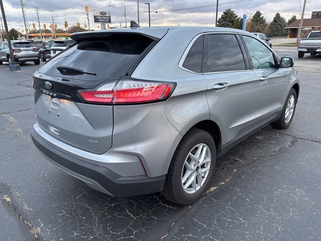 Used 2024 Ford Edge SEL w/ Convenience Package image 5