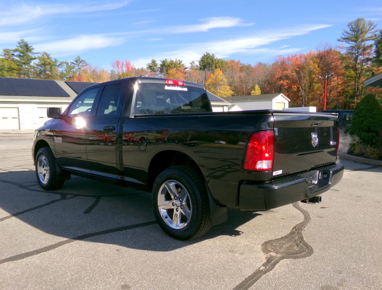 Used 2018 RAM 1500 Express w/ Express Value Package image 24