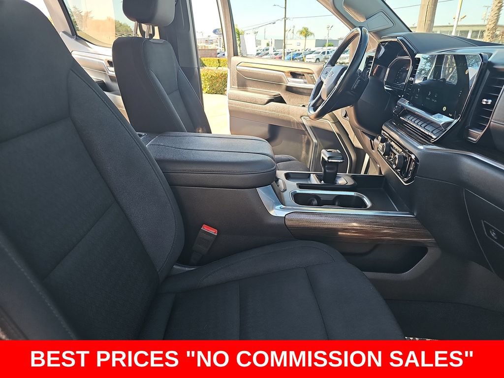 Used 2024 Chevrolet Silverado 1500 LT Trail Boss w/ Protection Package AWD/4WD image 10