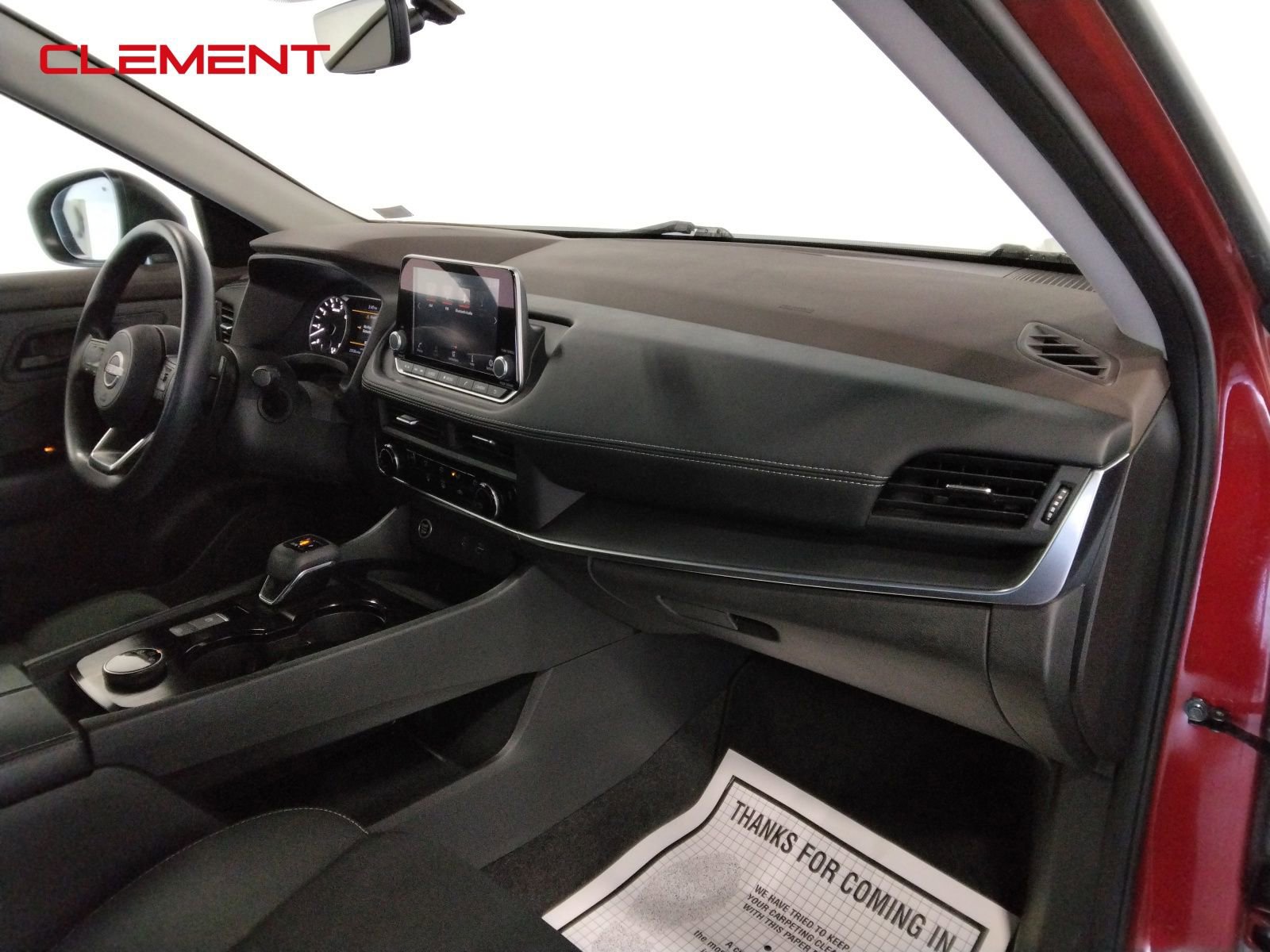 Used 2023 Nissan Rogue S image 34