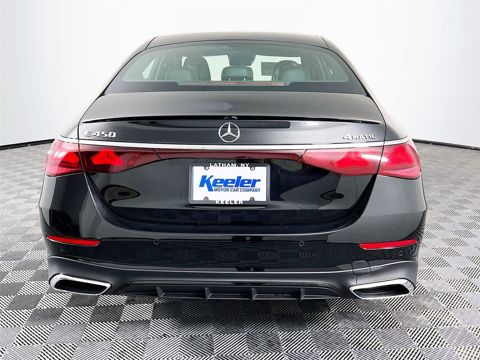 New 2026 Mercedes-Benz E 450 4MATIC Sedan image 5