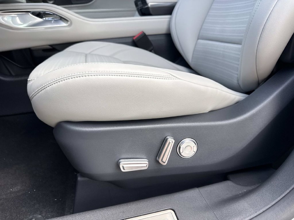 New 2026 Lincoln Nautilus Reserve w/ Jet Appearance Package AWD/4WD image 20