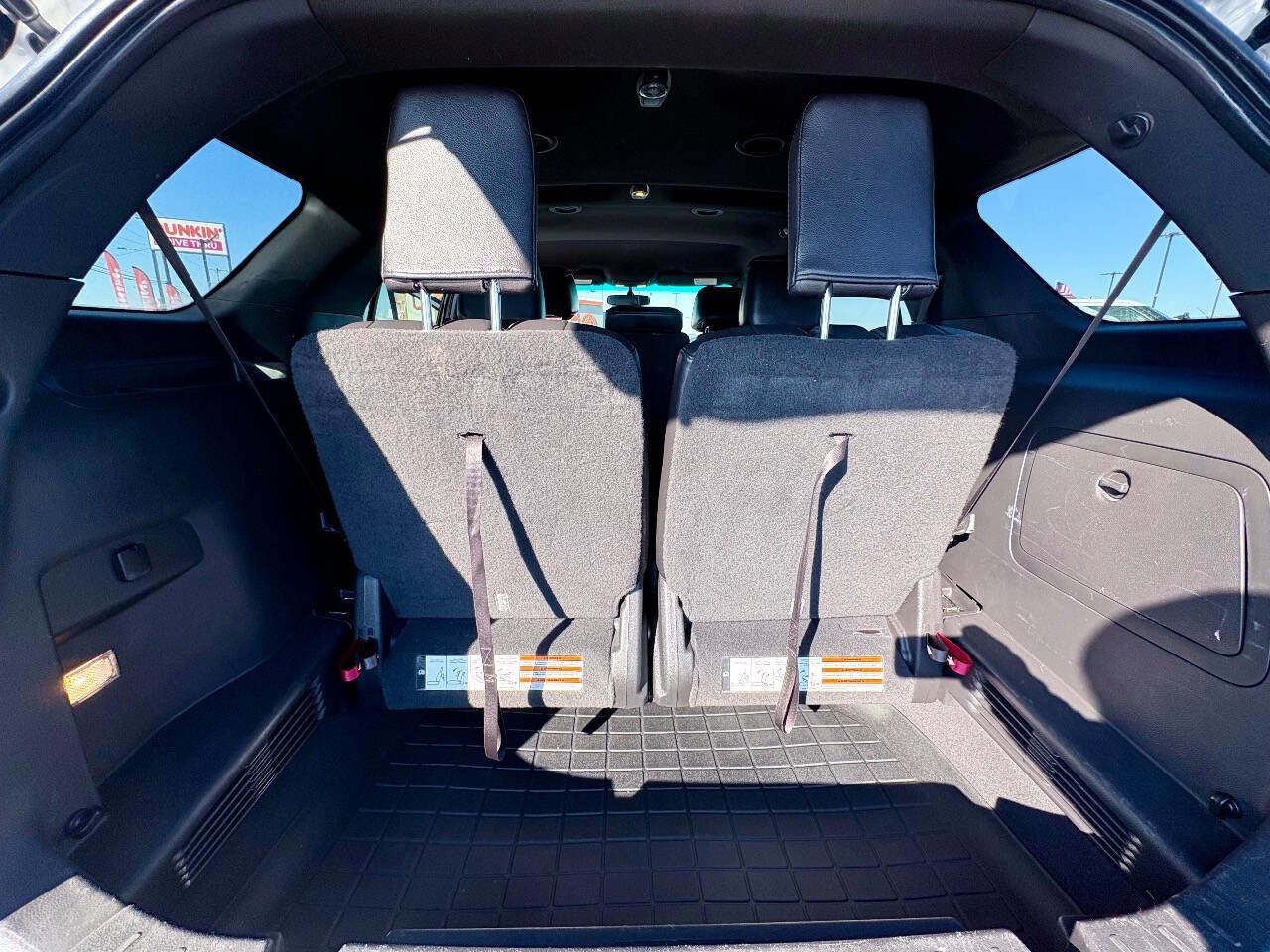 Used 2015 Ford Explorer XLT w/ Equipment Group 202B image 27