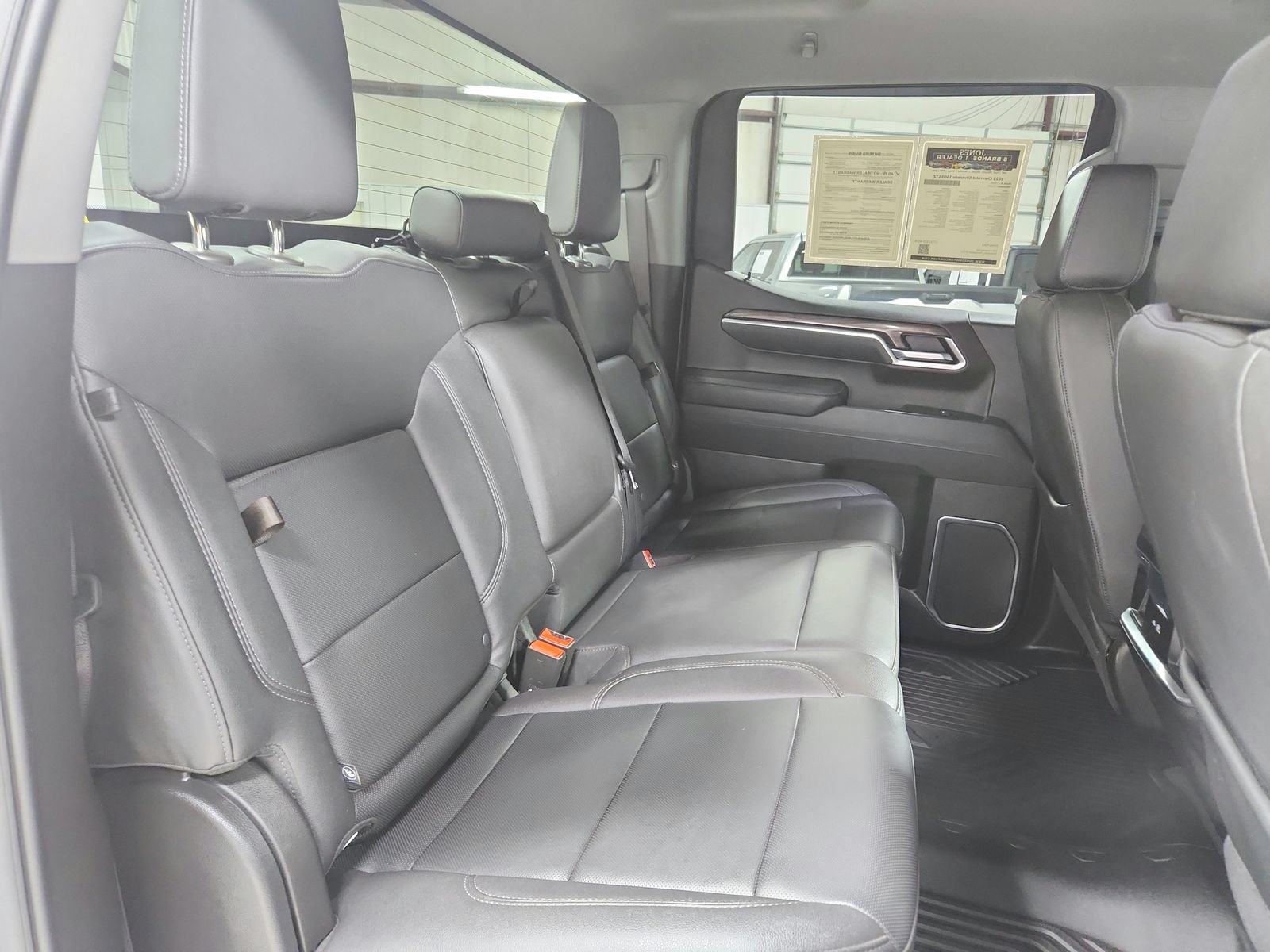 Used 2025 Chevrolet Silverado 1500 LTZ AWD/4WD image 45