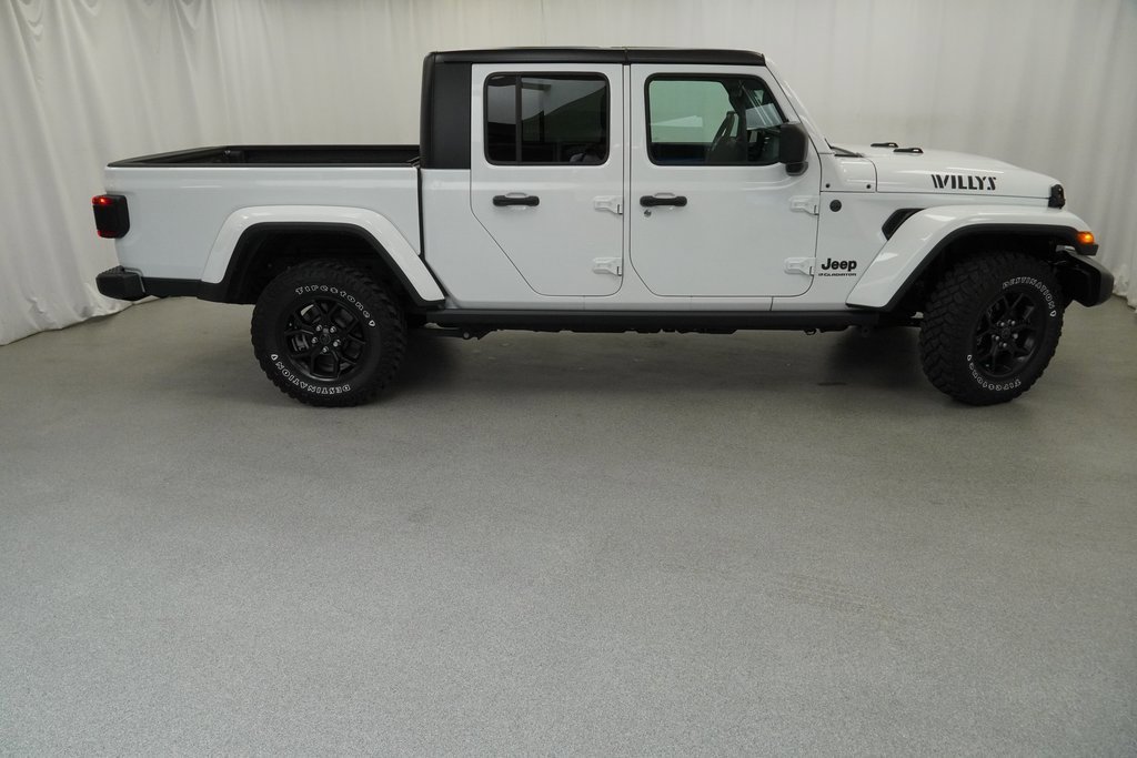Certified 2024 Jeep Gladiator Sport image 10