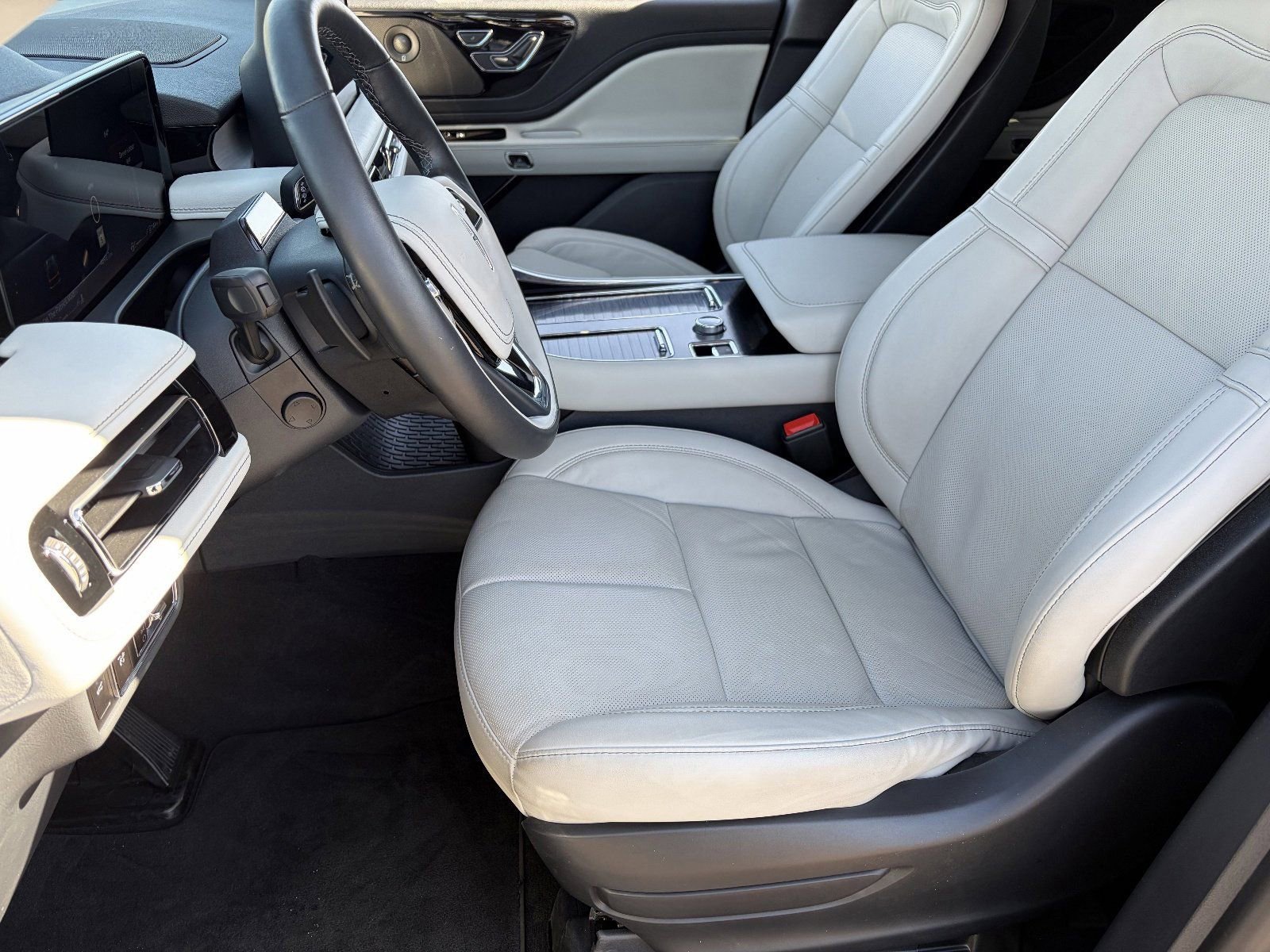 Certified 2024 Buick Encore GX Preferred w/ Comfort Package FWD image 20
