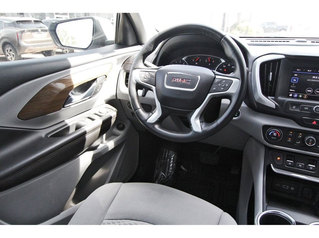 Used 2021 GMC Terrain SLE w/ Driver Convenience Package image 8