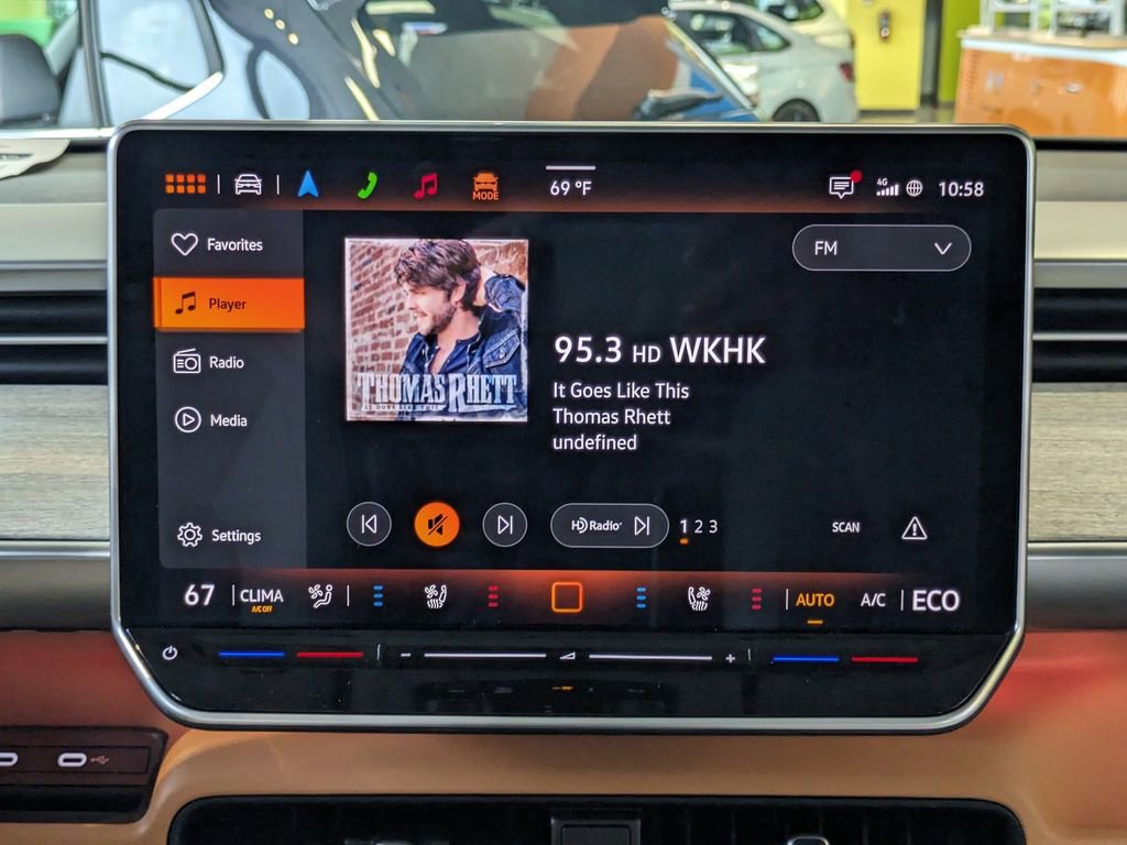 New 2025 Volkswagen ID. Buzz 1st Edition image 16