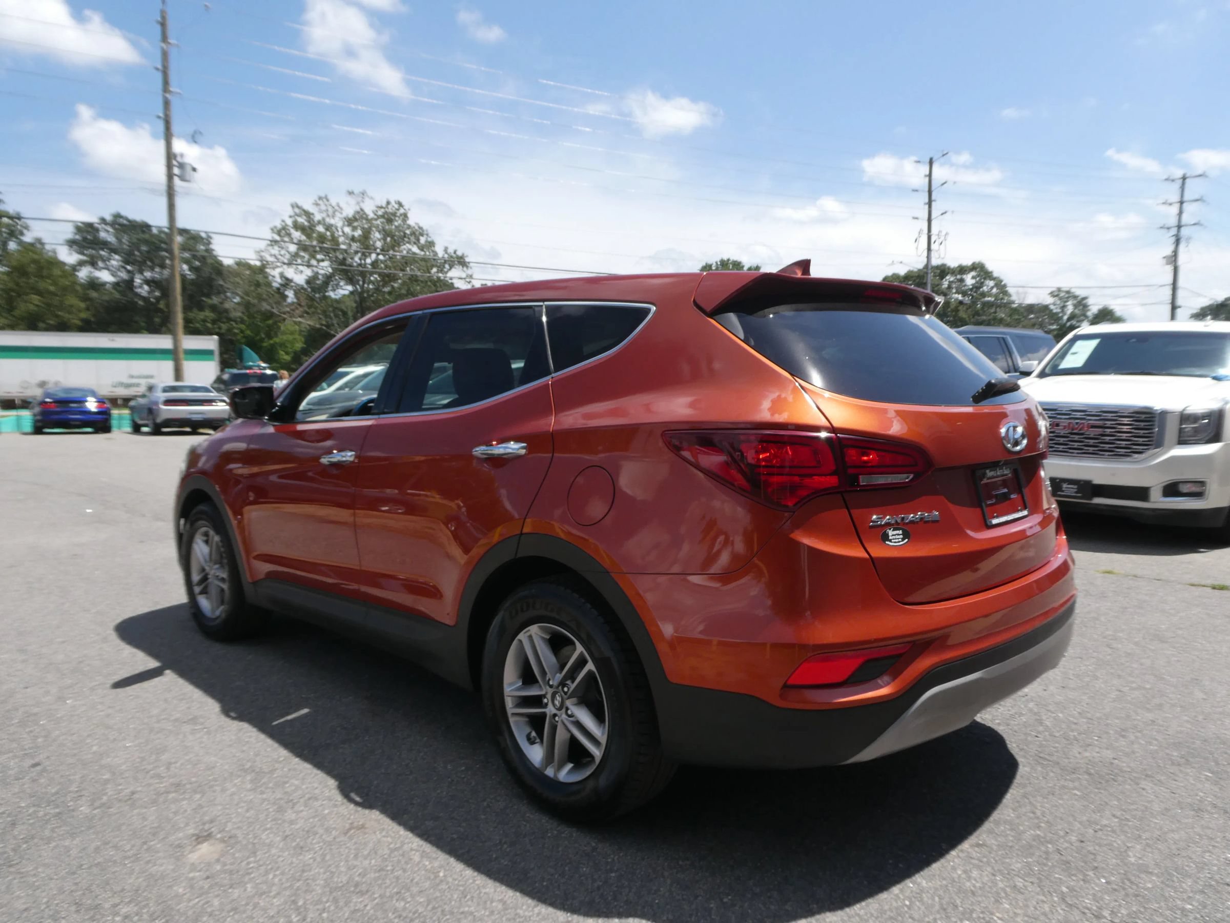 Used 2017 Hyundai Santa Fe Sport w/ Cargo Package AWD/4WD image 8