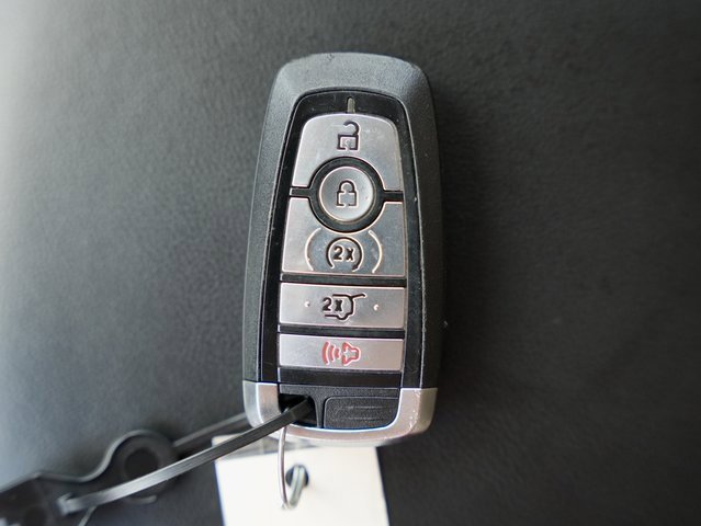 Used 2023 Ford Explorer Limited image 37