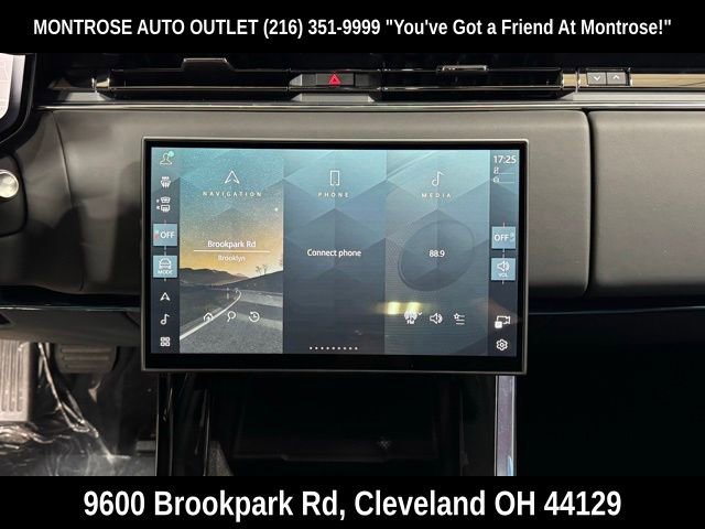 New 2025 Land Rover Range Rover Sport image 17