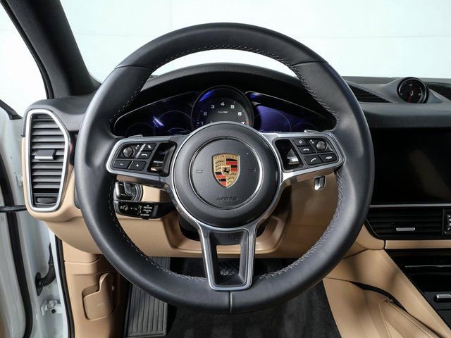 Used 2023 Porsche Cayenne image 10