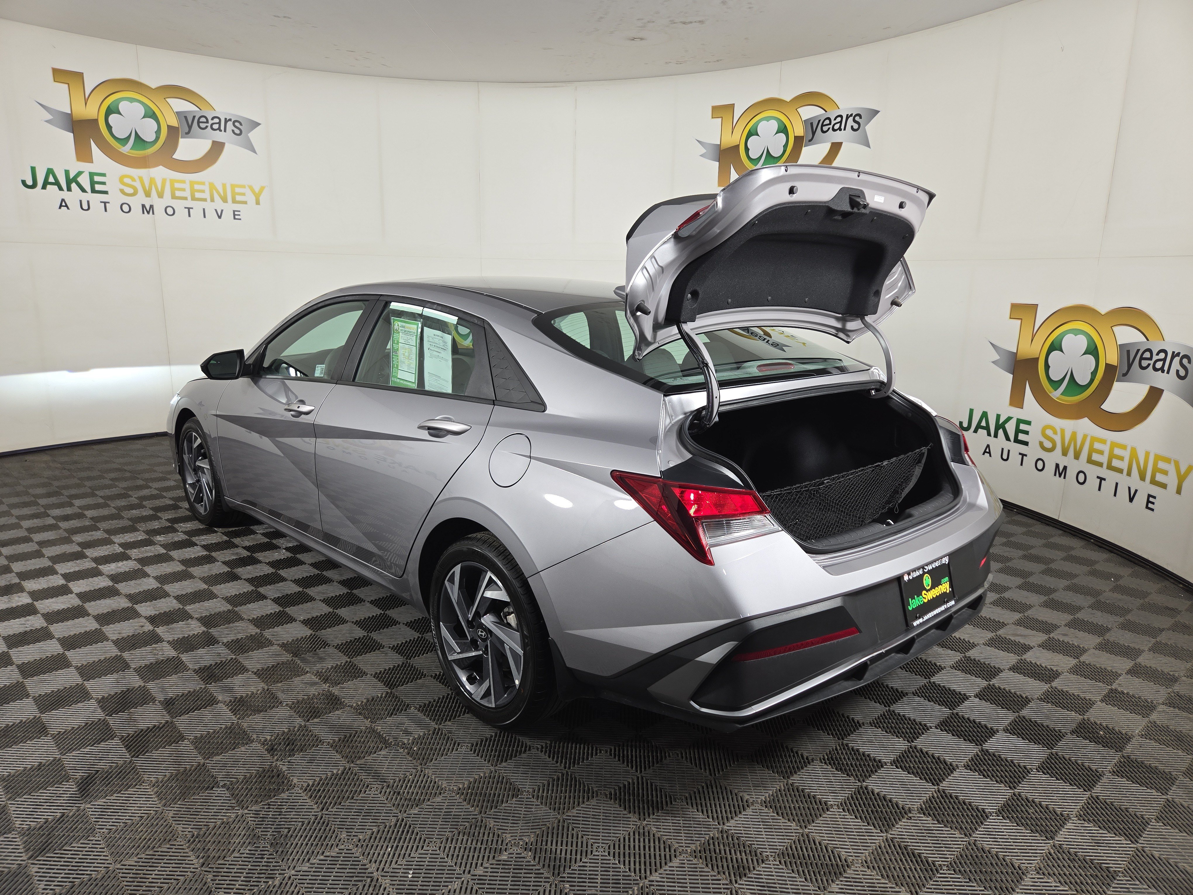 Used 2025 Hyundai Elantra Sport FWD image 30