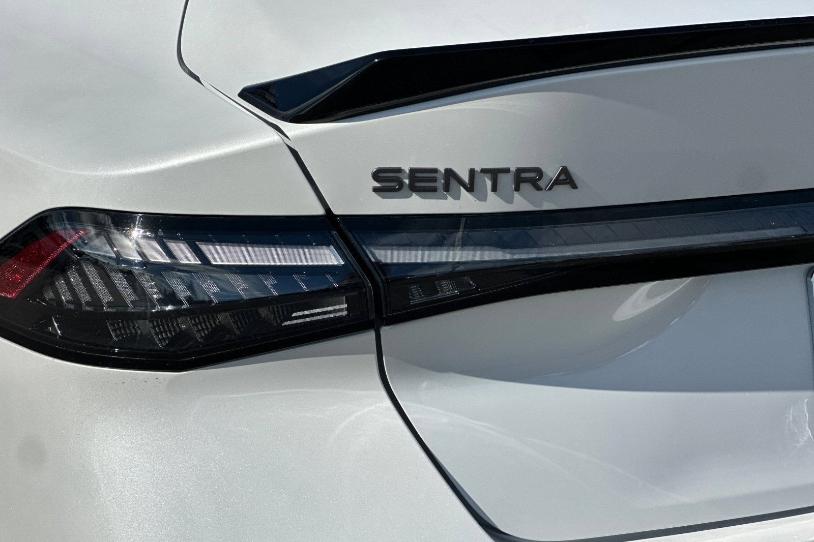 New 2027 Nissan Sentra SR w/ SR Premium Package FWD image 31