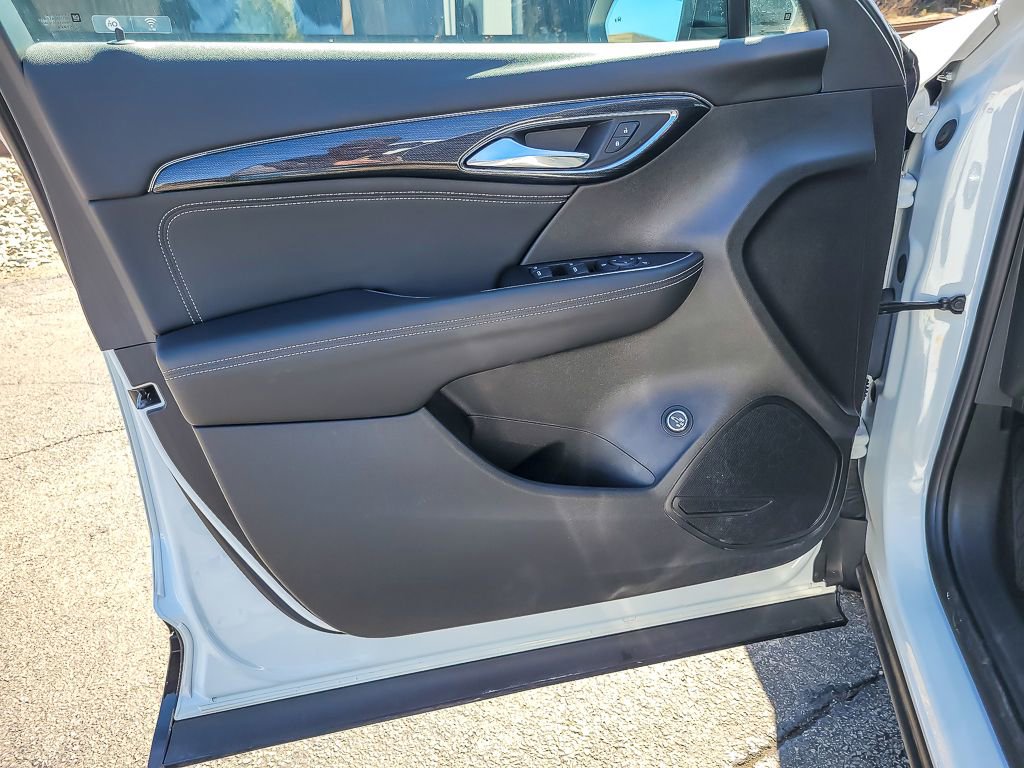 Certified 2023 Buick Envision Preferred w/ Sport Touring Package image 17