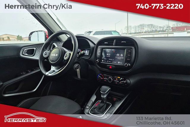 Used 2022 Kia Soul LX image 25
