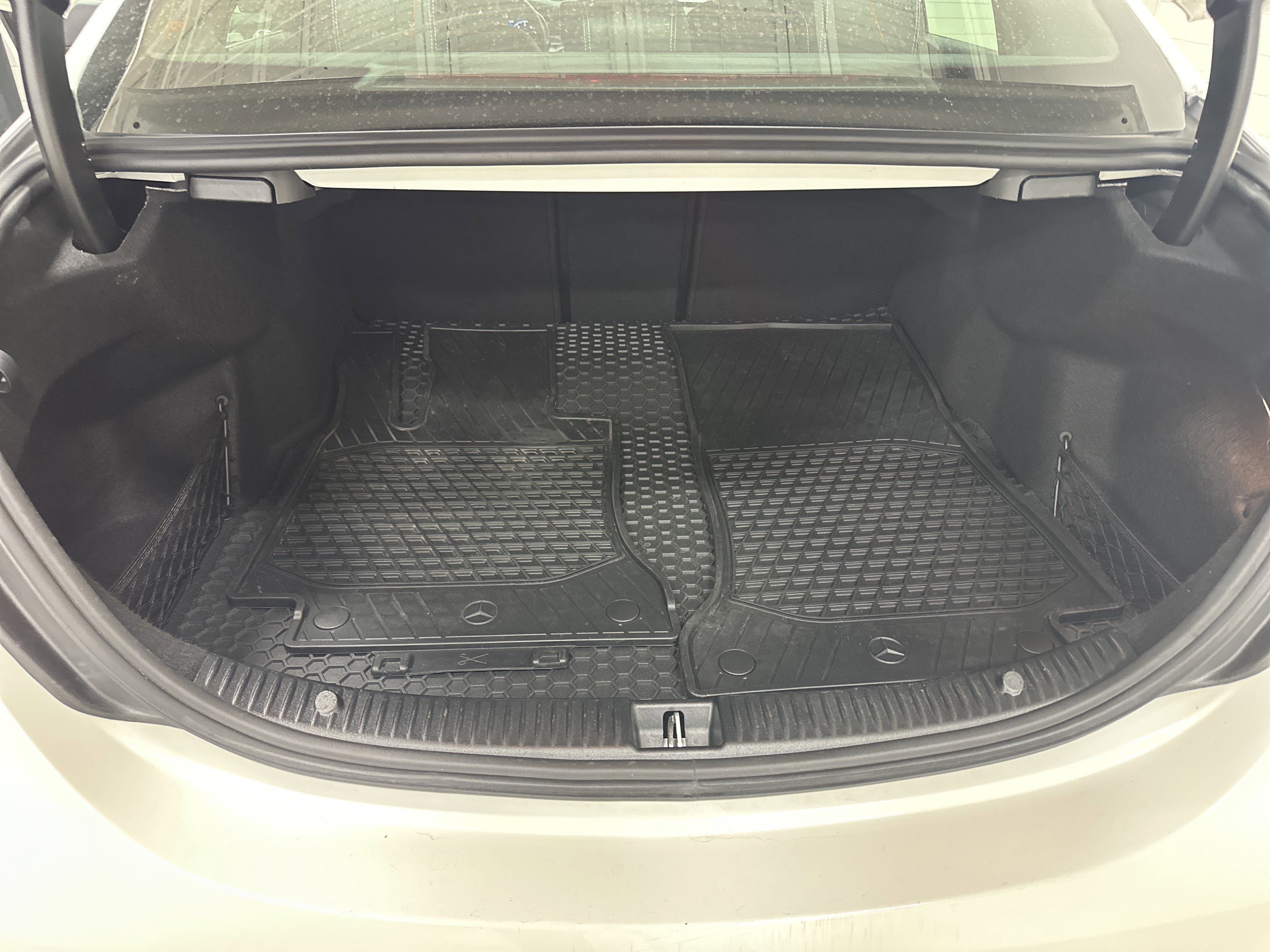 Used 2020 Mercedes-Benz C 300 4MATIC Sedan image 32