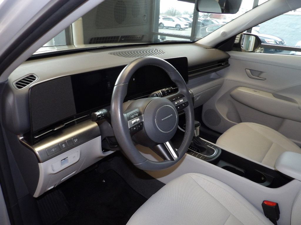 Used 2024 Hyundai Kona SEL AWD/4WD image 26