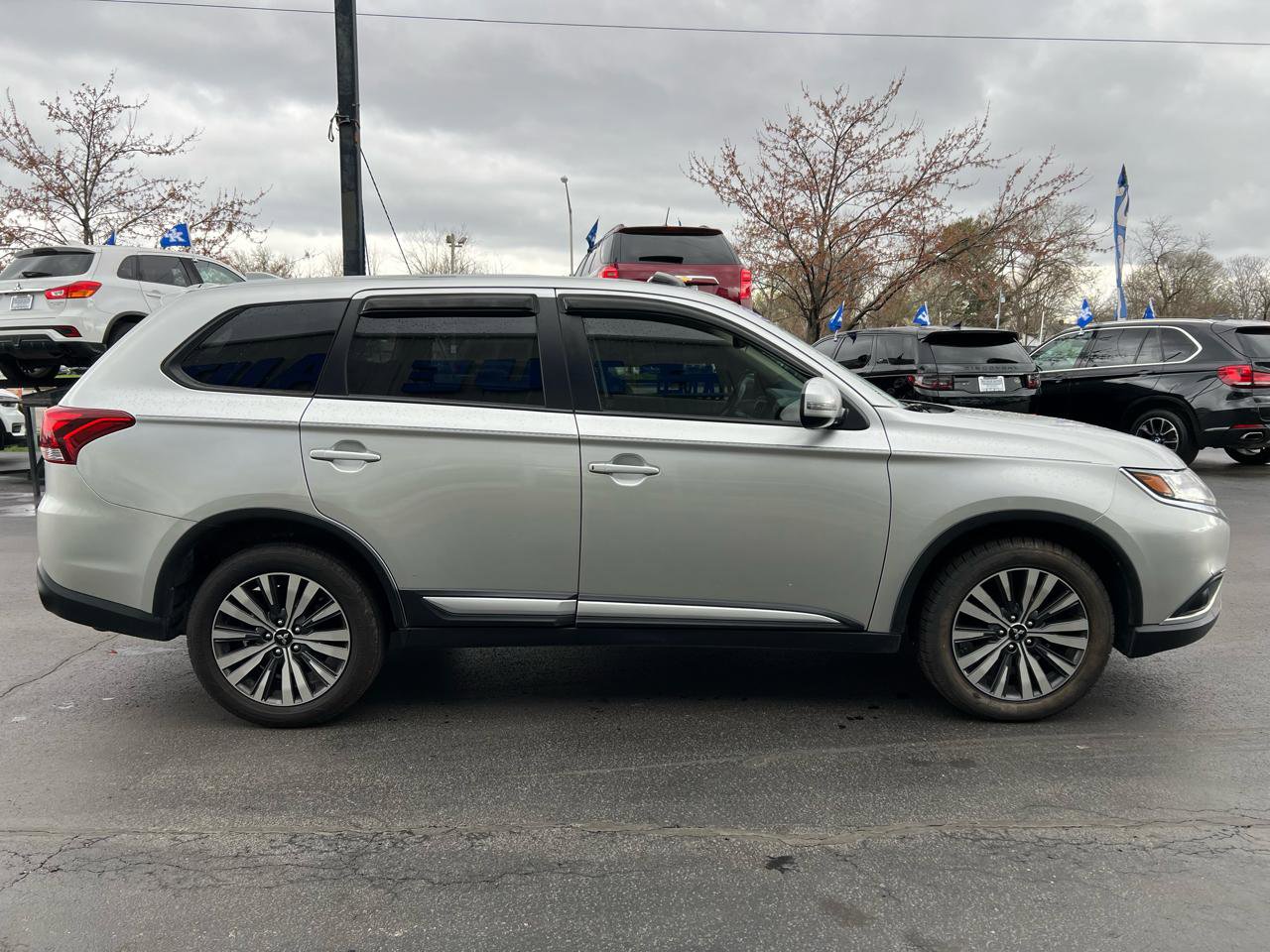 Used 2020 Mitsubishi Outlander SEL image 7