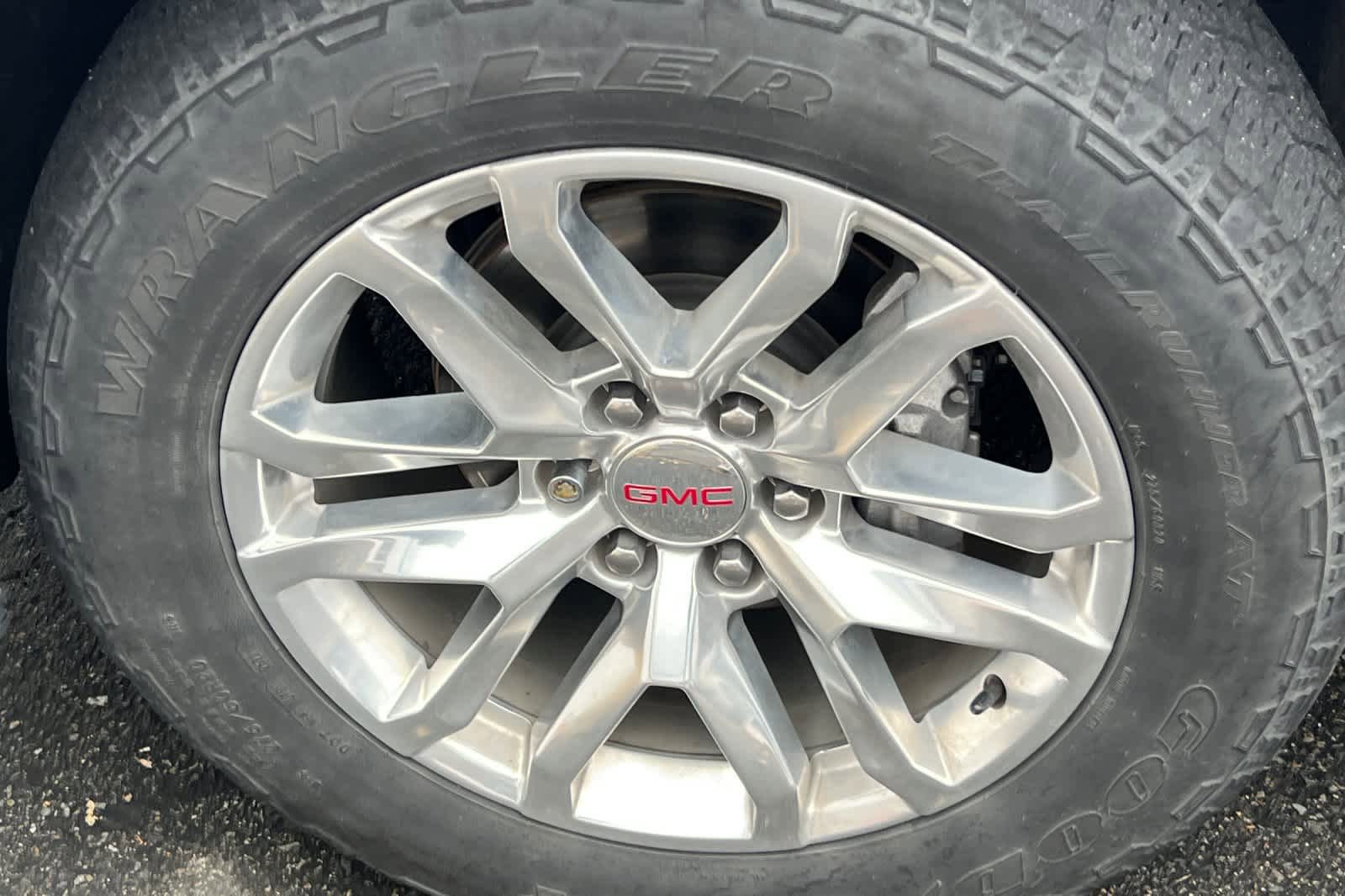 Used 2021 GMC Sierra 1500 SLT w/ SLT Premium Package AWD/4WD image 10