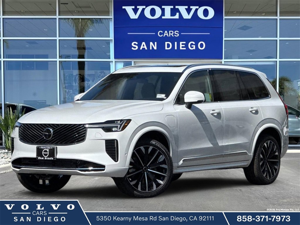 New 2026 Volvo XC90 T8 Plus