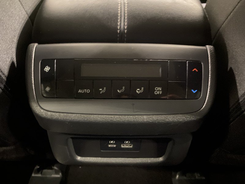 Used 2024 Nissan Pathfinder SV AWD/4WD image 38