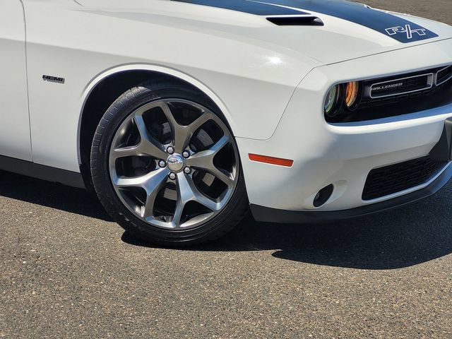Used 2016 Dodge Challenger R/T Plus RWD image 9