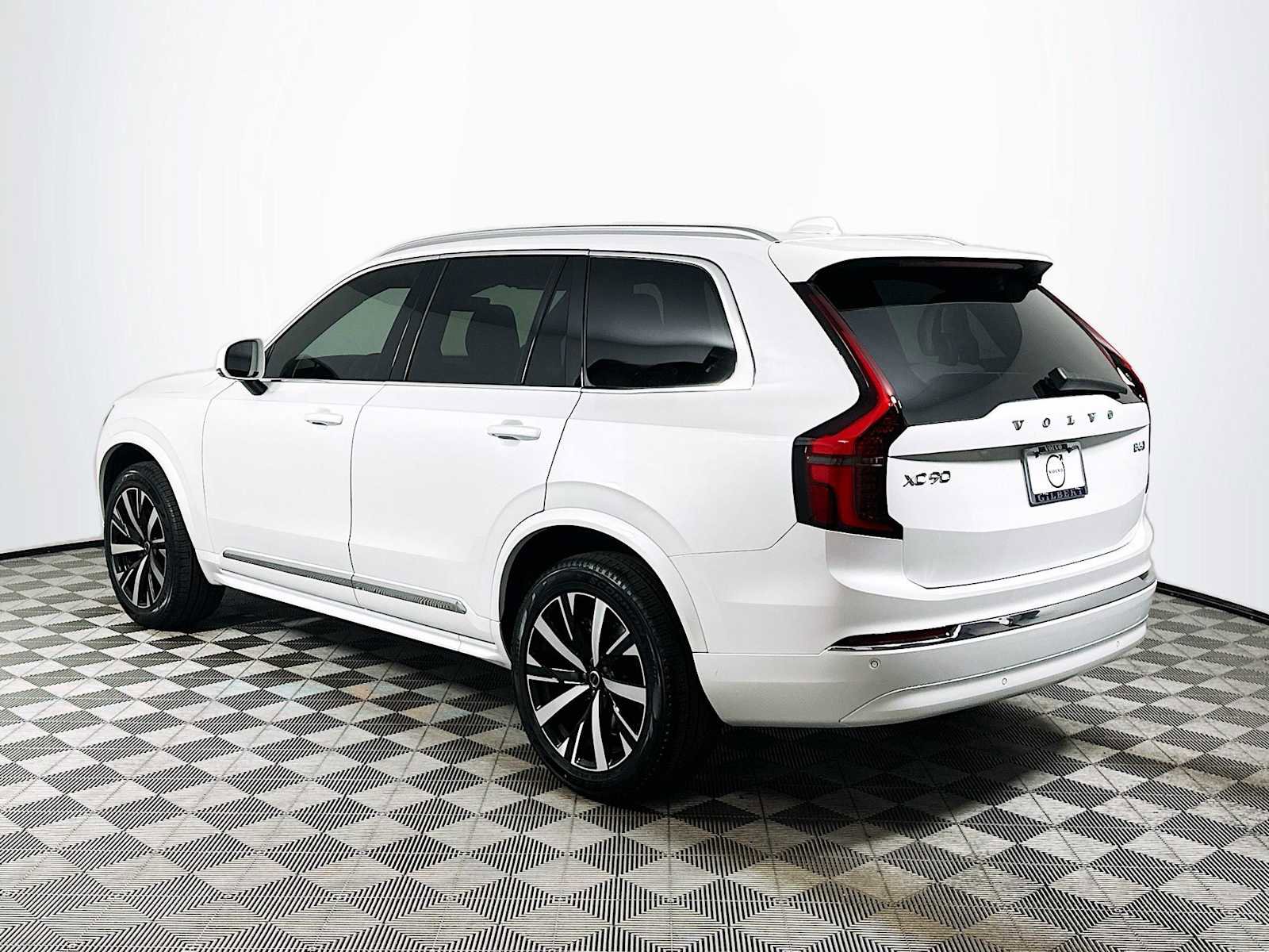 New 2026 Volvo XC90 B6 Core image 5