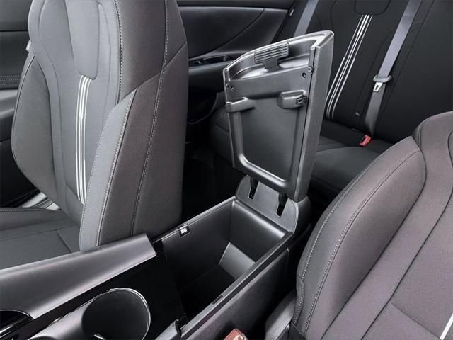 New 2026 Hyundai Elantra Blue image 18