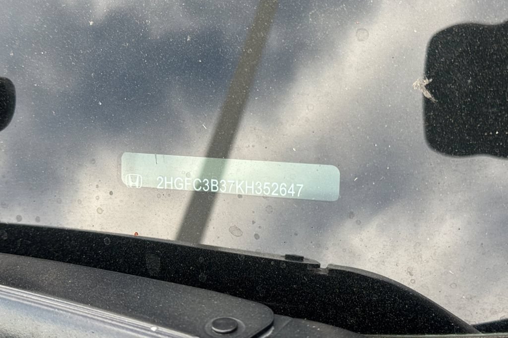 Used 2019 Honda Civic EX image 3