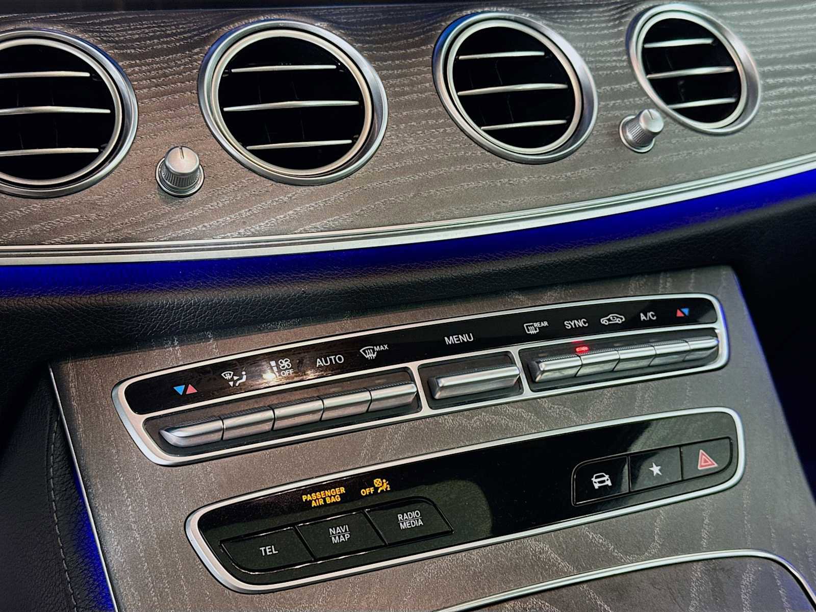 Used 2021 Mercedes-Benz E 350 4MATIC Sedan image 17