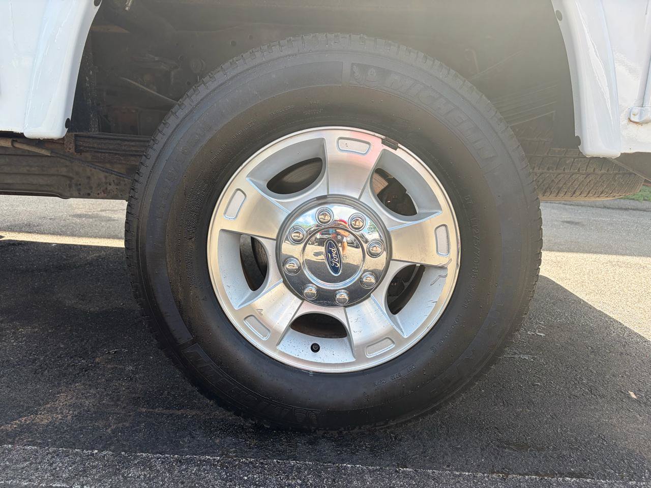 Used 2016 Ford F250 XLT w/ XLT Interior Package AWD/4WD image 15
