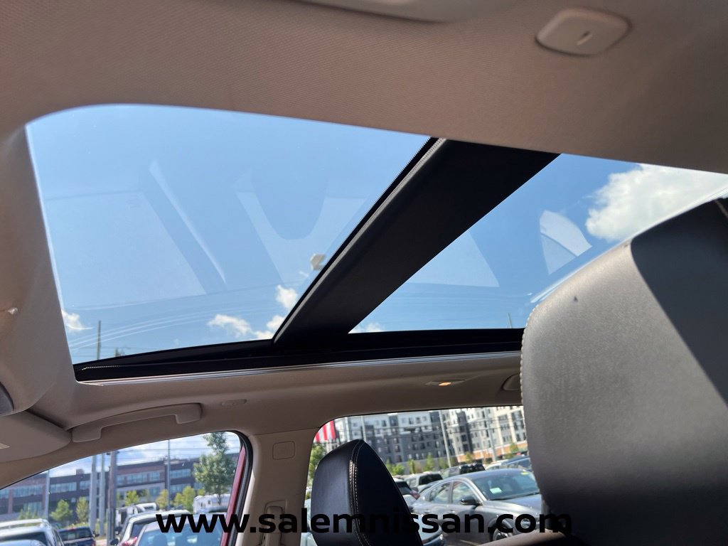 Certified 2023 Nissan Rogue SL AWD/4WD image 15