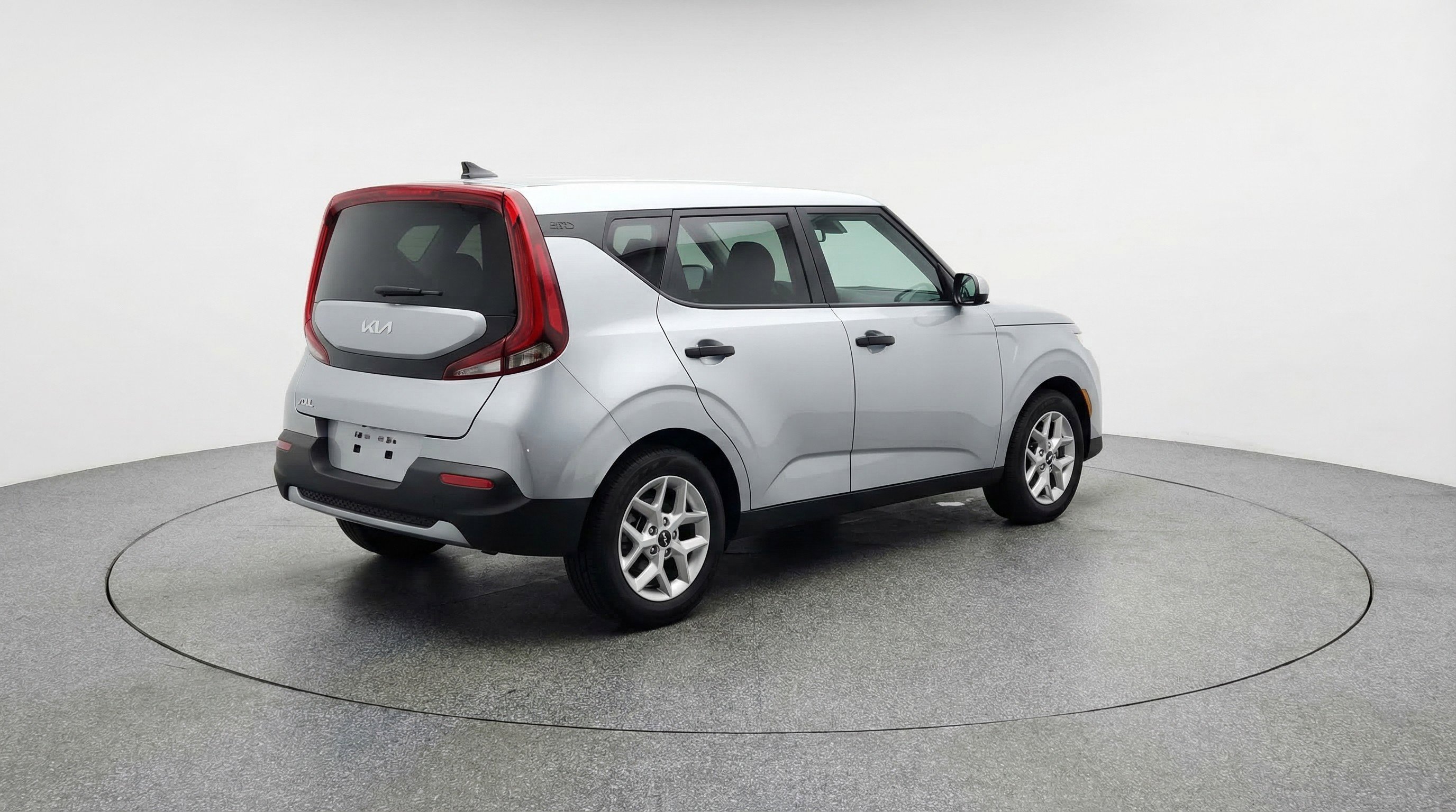 Used 2025 Kia Soul LX w/ LX Technology Package FWD image 9