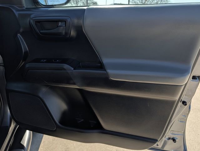 Used 2021 Toyota Tacoma SR AWD/4WD image 30