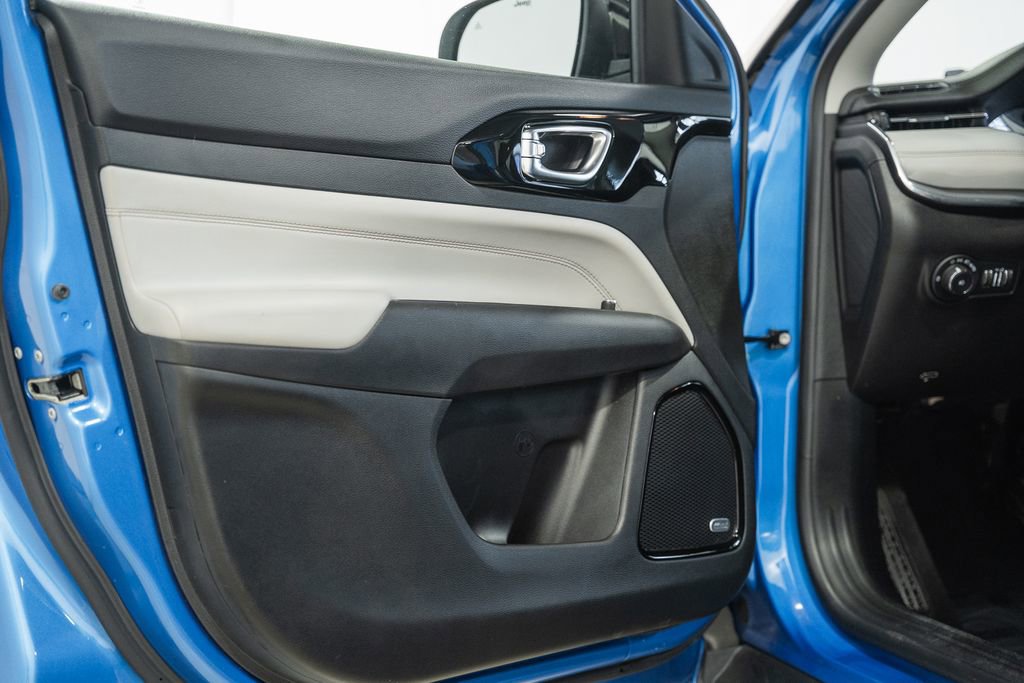 Certified 2022 Jeep Compass Limited w/ Sun and Sound Group image 43