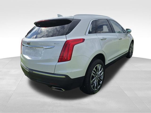 Used 2017 Cadillac XT5 Premium Luxury FWD image 3