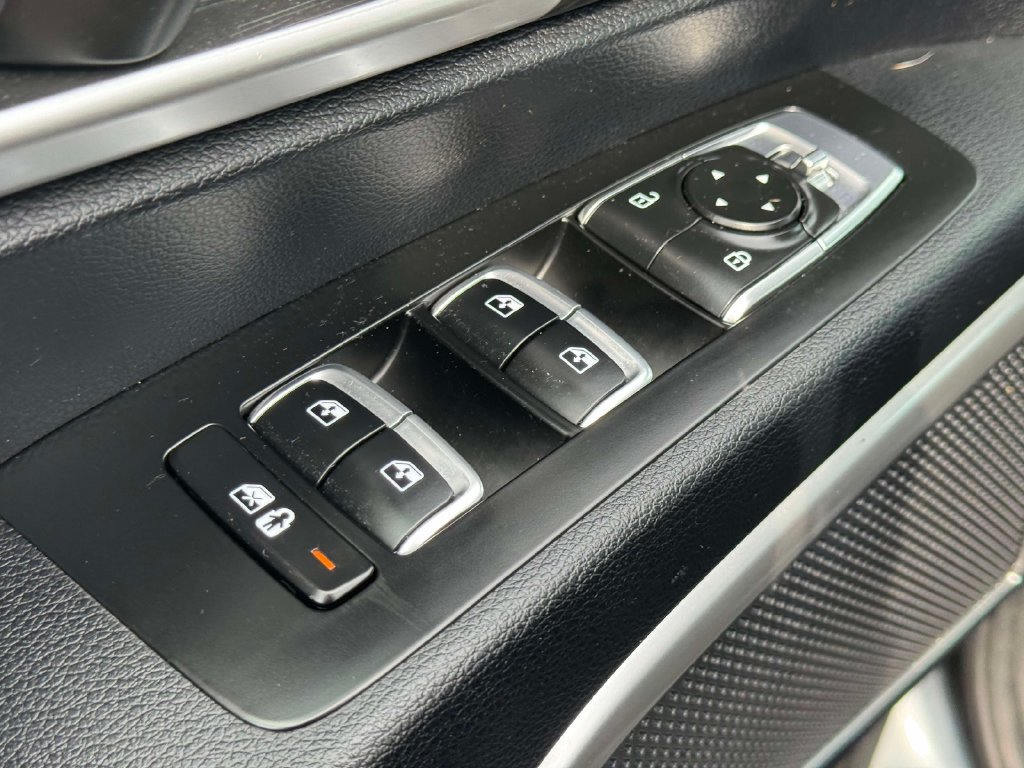 Used 2023 Kia Telluride S AWD/4WD image 18