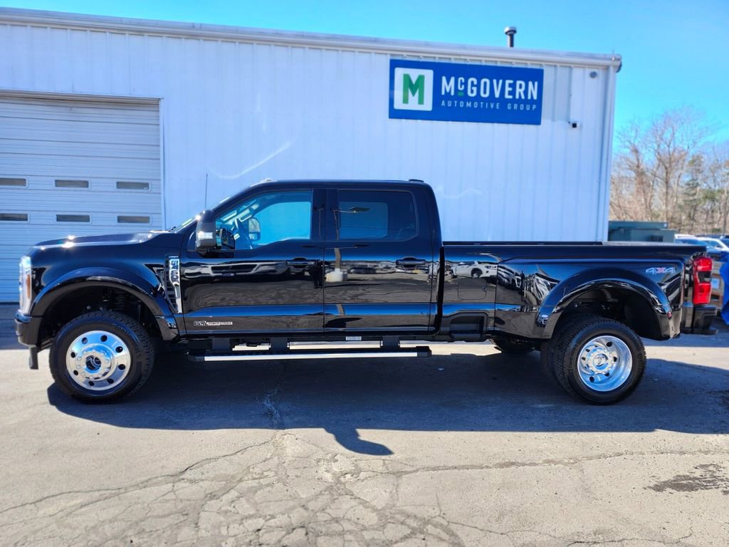 Used 2025 Ford F450 Lariat image 2