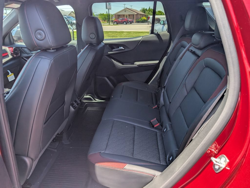 New 2026 Chevrolet Equinox RS w/ Safety and Technology Package FWD image 9