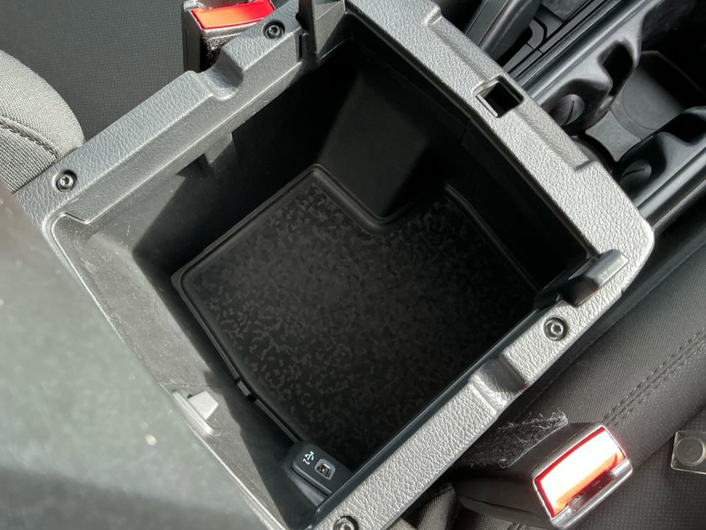 Used 2023 Jeep Wrangler Sahara image 21