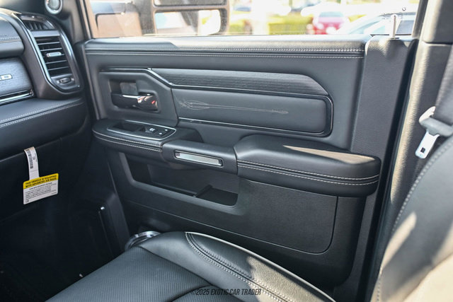 Used 2024 RAM 5500 4x4 Crew Cab image 49