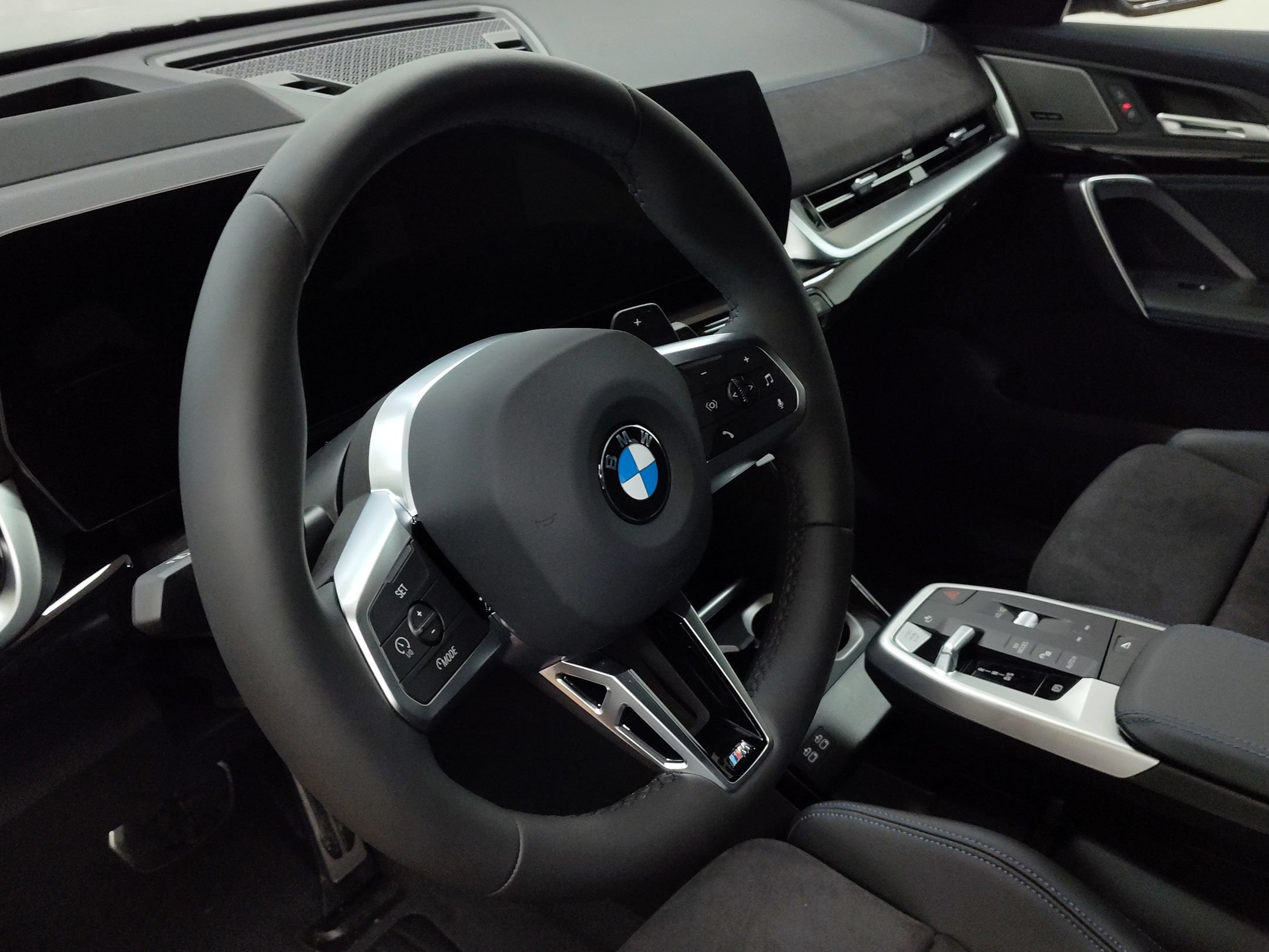 Used 2026 BMW X1 xDrive28i w/ Technology Package AWD/4WD image 9