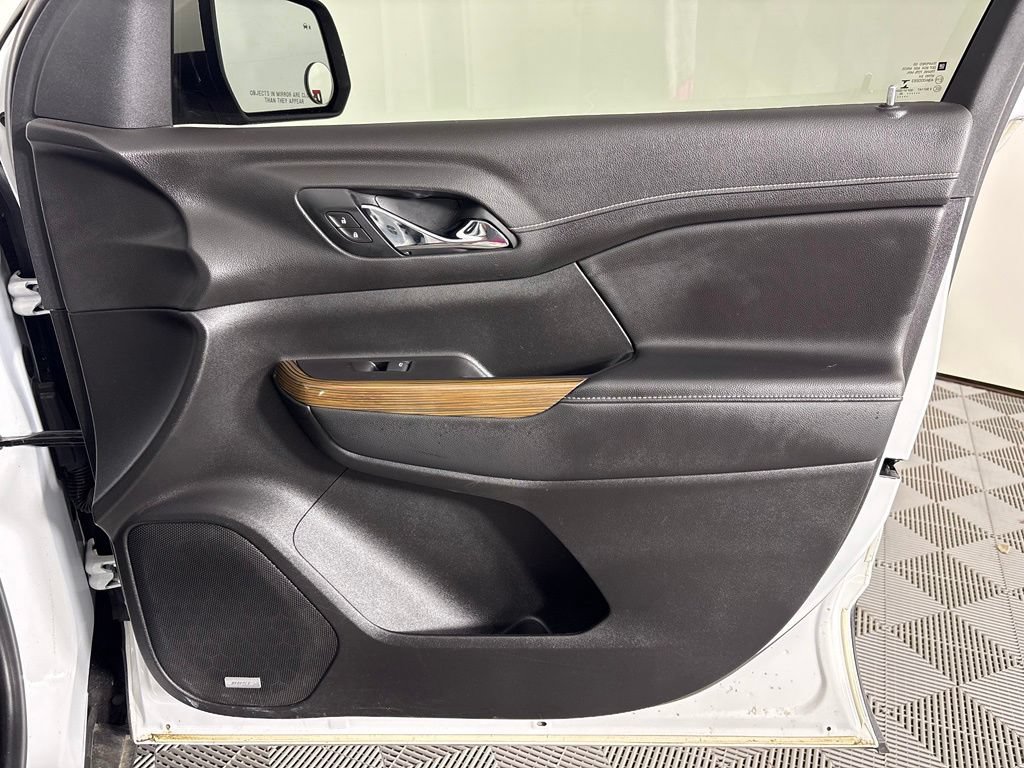 Used 2020 GMC Acadia SLE w/ Driver Convenience Package FWD image 38